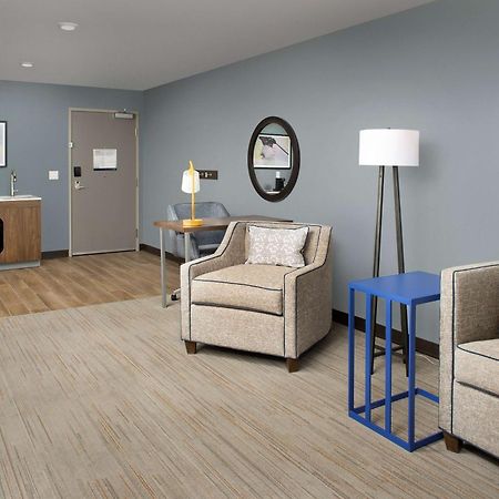 Hampton Inn Warroad, Mn Buitenkant foto