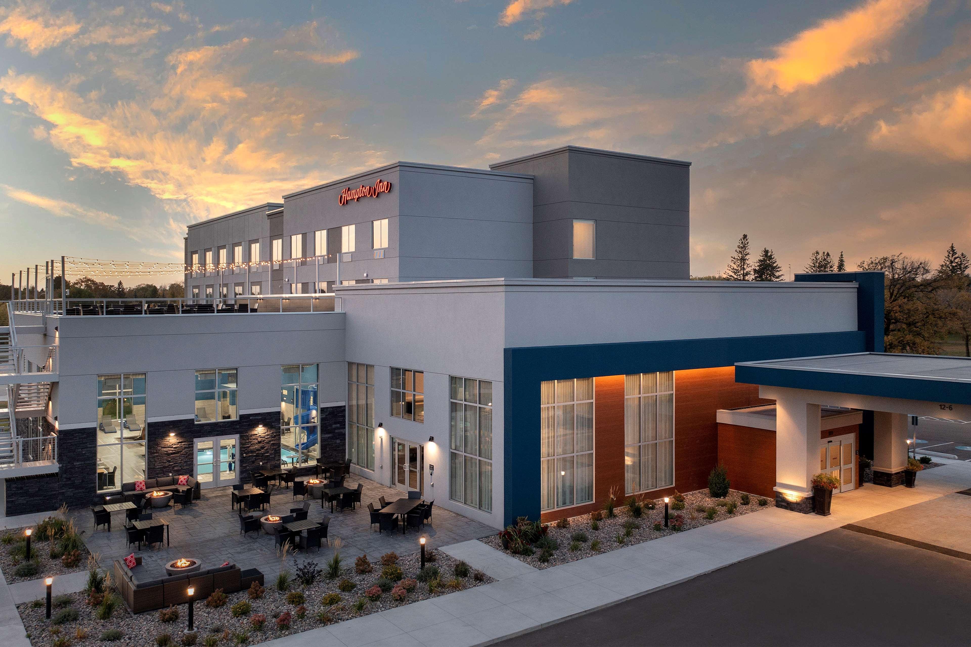 Hampton Inn Warroad, Mn Buitenkant foto